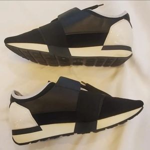 Balenciaga Paris Race Runner Black Women's Size 8.5 very good condition